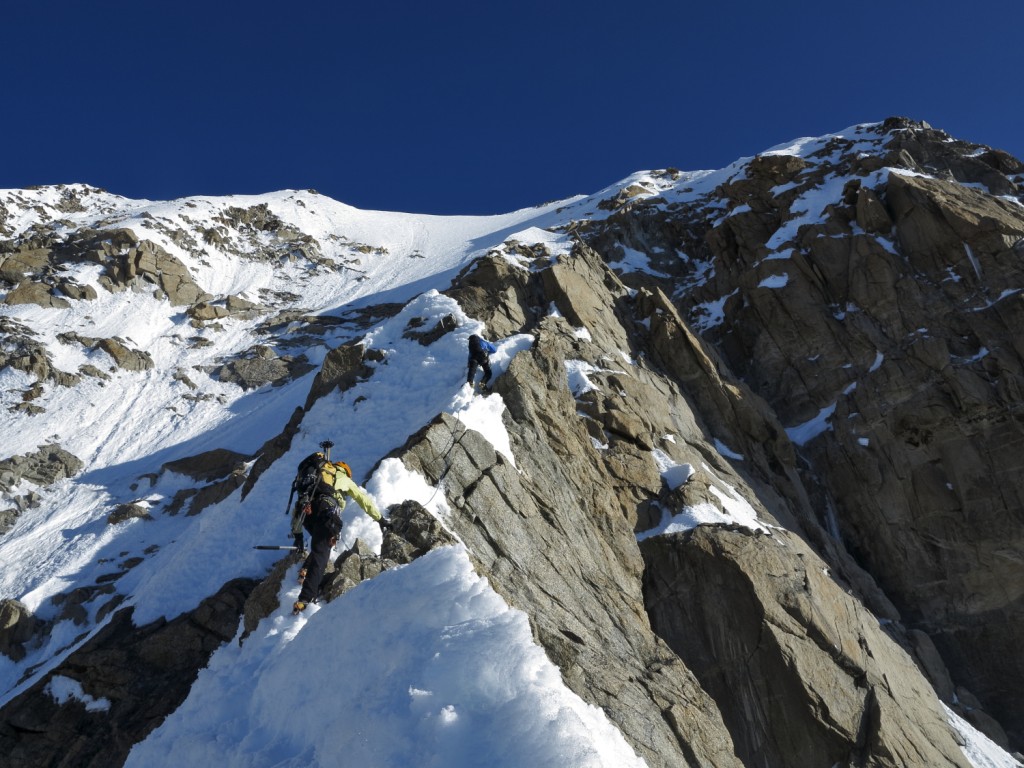 Sur l'arête