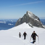 A ski vers le Mont Scott en péninsule antarctique