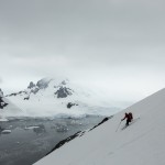 Marc en pleine action dans la descente du Demaria en péninsule antarctique