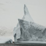 Miracle de la sculpture sur glace en péninsule antarctique