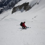 Descente a ski depuis la tour ronde