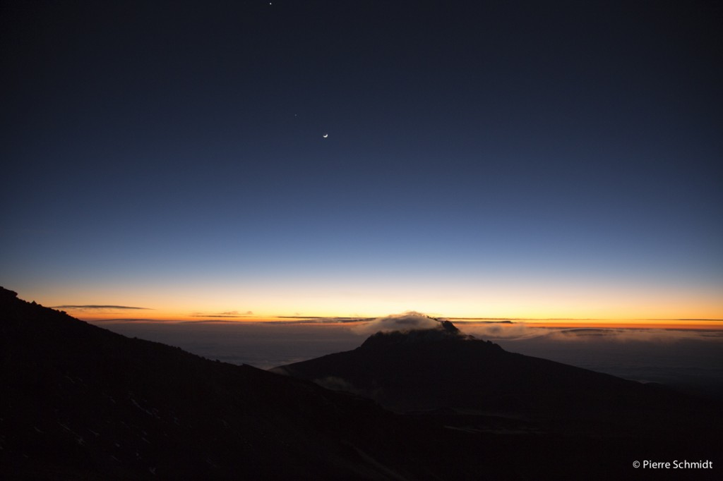 Le Mawenzi, Vénus et la lune