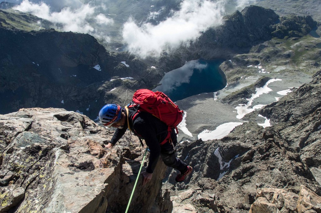 Sur l'arête
