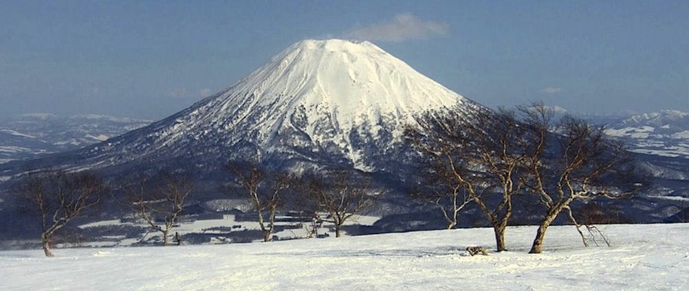 Ski de randonnée sur les volcans d'Hokkaido